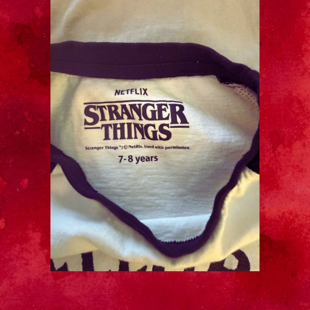 Stranger Things Hellfire Club T-Shirt - Picture 3 of 5